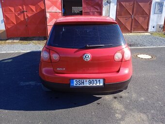 VW golf 5 1.4i - 3