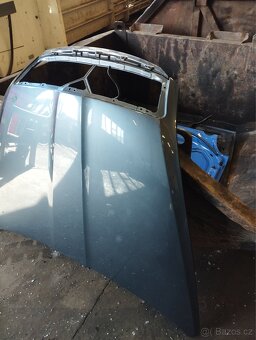 Škoda Octavia 2 FL kapota - 3