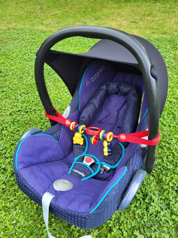 Autosedačka Maxi-Cosi CabrioFix s isofixem a příslušenstvím - 3