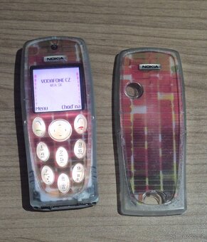 Nokia 3200 - kompletni baleni, 99% stav - 3