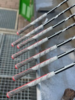 Predám golfový set želez – Callaway Apex DCB 21 (grafit) - 3