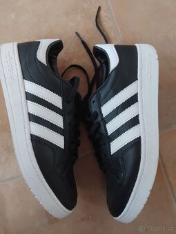 Dámské Adidas tenisky - 3