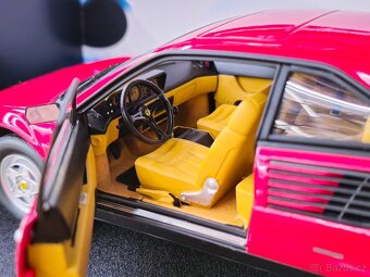 Modely Ferrari 1:18 HotWheels ELITE - 3