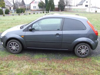 Prodám Ford Fiesta Mk5 1.25 55kw 2004 3dv - 3