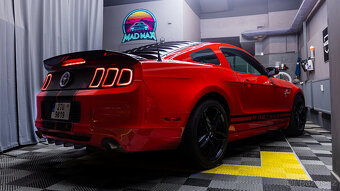 Ford Mustang - 3