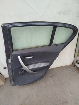 Pravý zadní dveře BMW E87 - 3