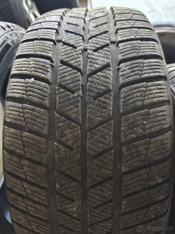 4ks zimních pneu 225/45 R17. Vzorek cca 7-8 mm. - 3