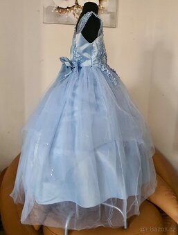 Světle modré elegantní dětské slavnostní šaty - 3