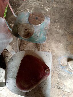 Jawa pérák komunista - 3