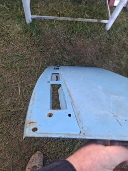 Zadní kapota skoda 120 - 3