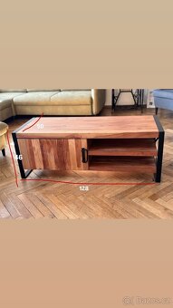 Stolek pod TV z masivu - 3