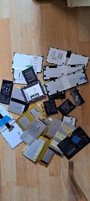 Tablety, mobily, pouzdra, baterie na díly - 3