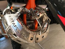 KTM, Husqvarna, Gas Gas zesílený kryt motor a kolene výfuku - 3