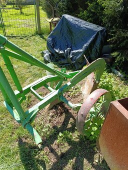 Pluh za traktor dvoják - 3