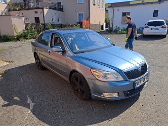 prodám náhradní díly Škoda Octavia 2 facelift i ne facelift - 3