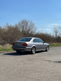 BMW e39 528i 142 kw Automat - 3