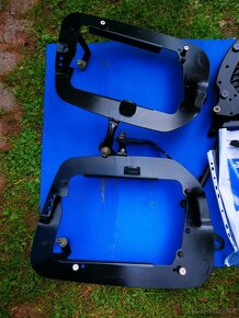 Držák kufrů SW Motech na Hondu VFR 800 - 3