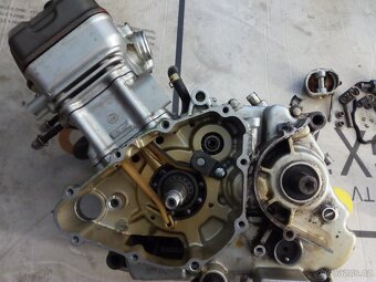 Honda CBR 125, díly motoru - 3