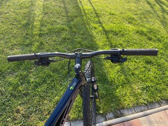 Cannondale Trail Womens 8 27,5" dámské horské kolo Midnight - 3