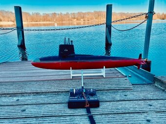 USS Skipjack Nuclear Submarine RC ponorka 172 RTR - 3