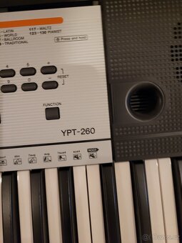 Keyboard Yamaha YPT-260 - 3