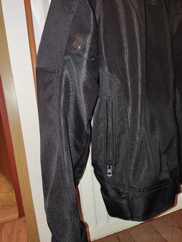 Moto bunda Revit - 3