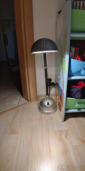 Stolní lampa Ecoplanet L460 – elegantní a plně nastavitelná - 3