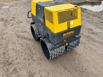 Ježkový válec Bomag BW850T - 3