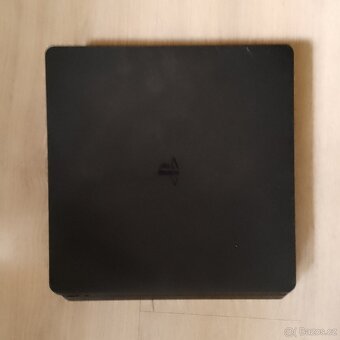 PlayStation 4       NEFUNKČNÍ - 3
