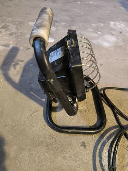 Stavební světlo - halogen - 3