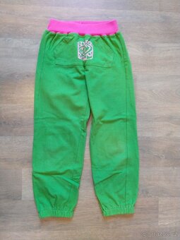 Dívčí tepláky vel. 134/140 - 3