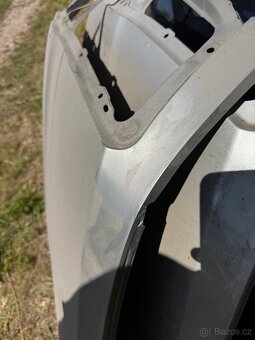 Škoda Octavia 2 kapota - 3