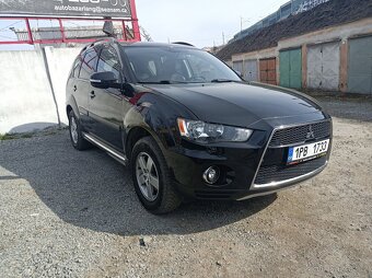 Mitsubishi outlander 2.2 DI-D,4x4,rok 2011 - 3