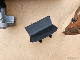 Fiat Stilo loketní opěrka černá - 3