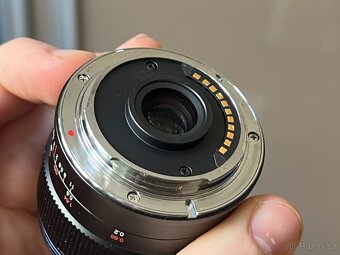Objektiv LAOWA 7,5 mm f/2 AE pro MFT - elektronicka clona - 3