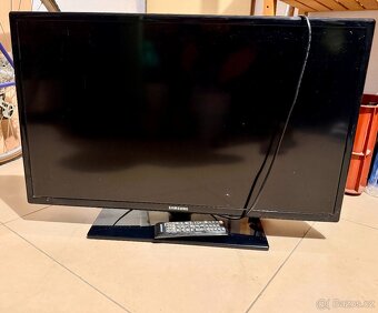 LED TV Samsung UE32EH4000 - 3