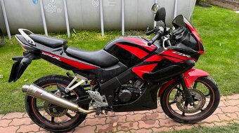 Honda cbr 125r - 3