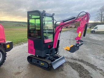 KLOUBOVÝ/KOLOVÝ NAKLADAČ 920T+MINIBAGR HT10 - 3