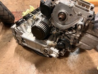Kawasaki zx7r motor P3 - 3