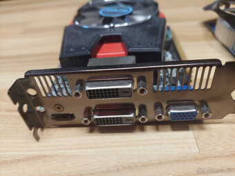 Nvidia GeForce GT 640 2GB - Asus a Gigabyte - 3