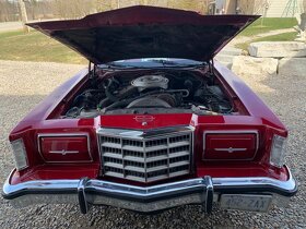 1979 Ford Thunderbird 5.8L V-8 super stav - rezervace - 3
