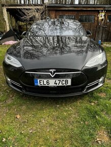 prodej Tesla S 85D - 3