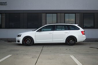 Škoda Octavia Combi 2.0 TDI DPF RS DSG - 3