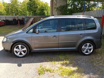 Volkswagen Touran - 3