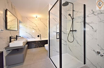 Prostorný byt 4+kk 99 m2,  s garáží přes 30 m2 v atraktivní  - 3