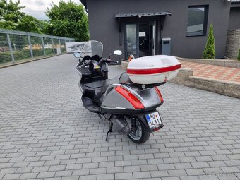 Aprilia Atlantic 500 - 3