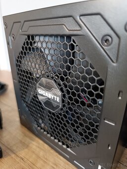 Prodám GIGABYTE zdroj P850GM, 850W, 80 plus gold - 3