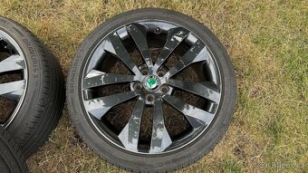 Originál letní alu Škoda Fabia 2 RS 205/40/17 - top stav - 3