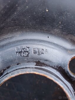 Zimní pneu na discich 215/55 R16 - 3