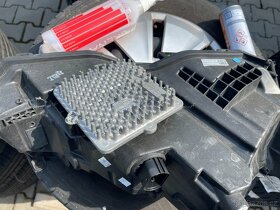 Range Rover Sport 2018 přední led svetla. - 3